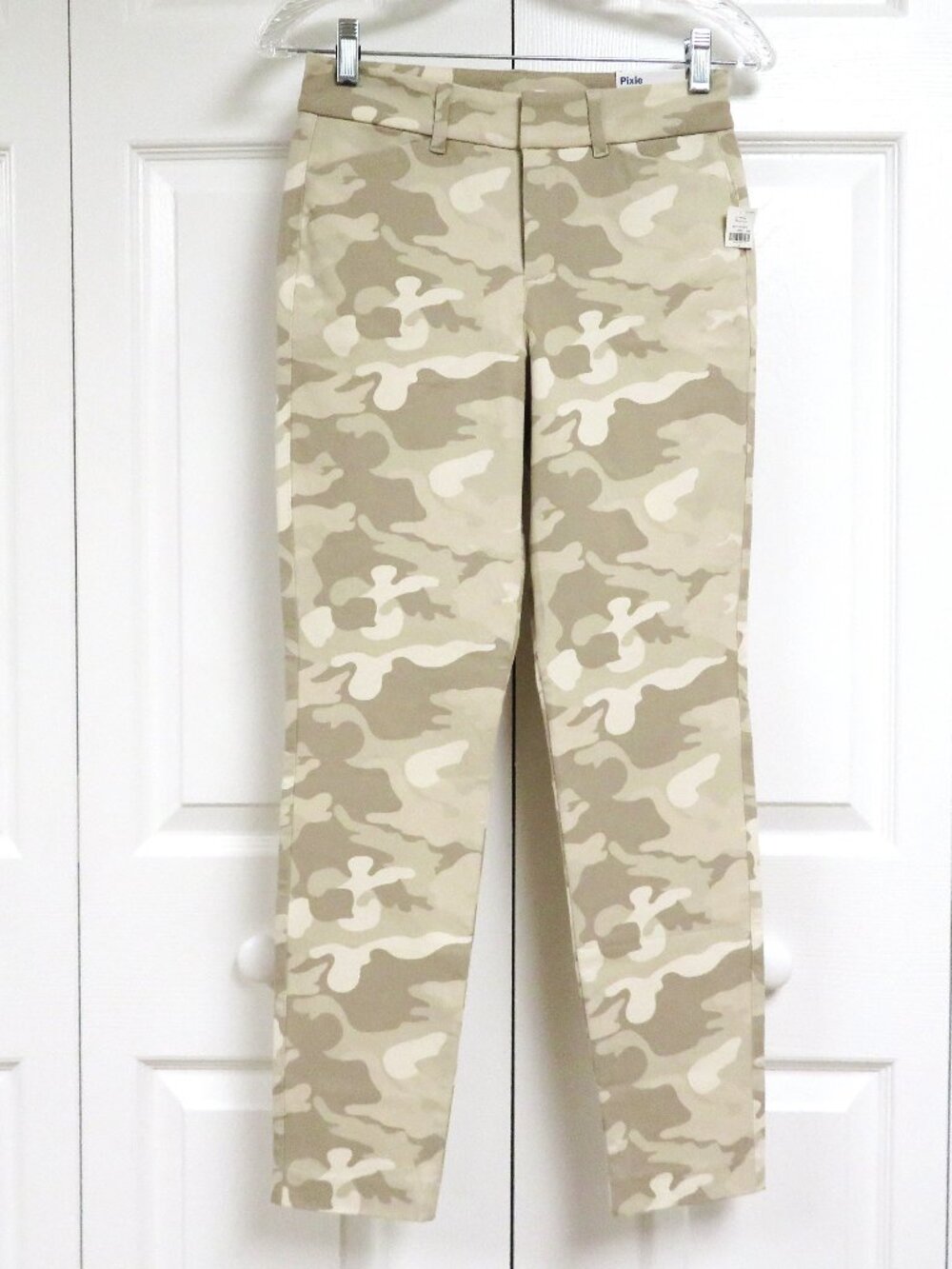 New! Old Navy High-Rise Pixie Ankle Sand Camo Pants Size 0